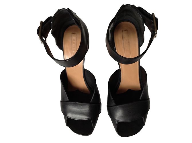 Céline Sandalen aus Leder schwarz 9cm Absatz