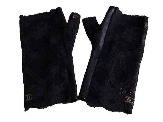 Chanel Mittens Black Leather  ref.38155