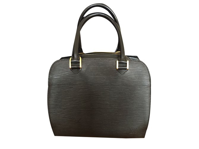 Louis Vuitton borsetta Nero Pelle  ref.38270
