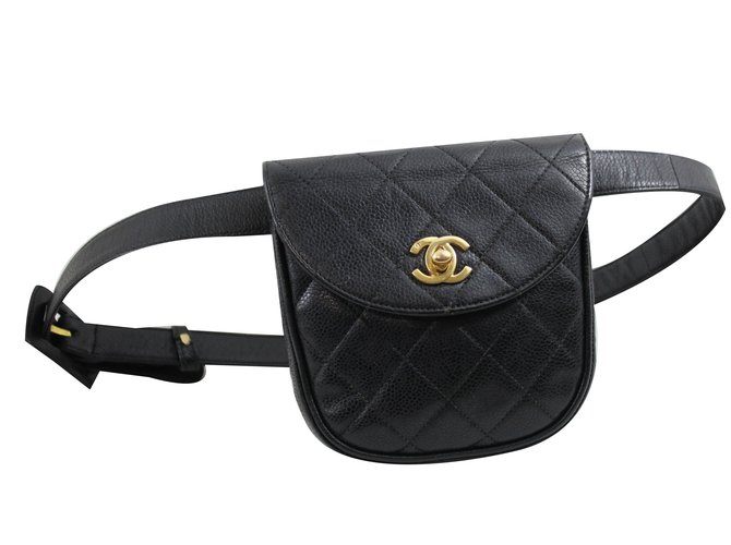 Chanel Bolsa de embrague Negro Cuero  ref.38278