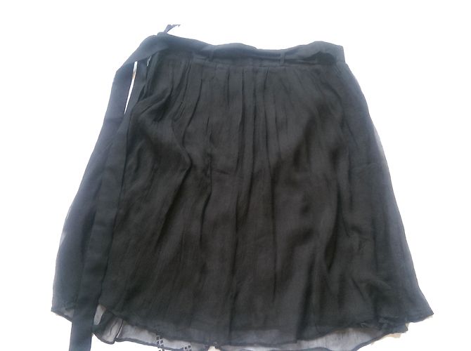 Falda de seda plisada Antik Batik negra Negro