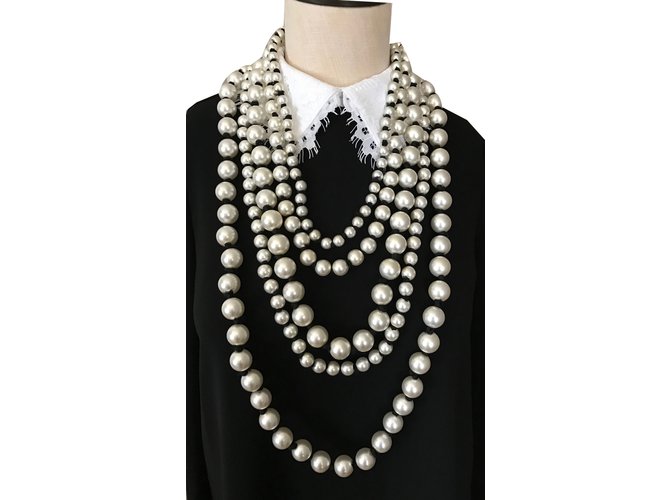Chanel Necklace White Glass  ref.38567