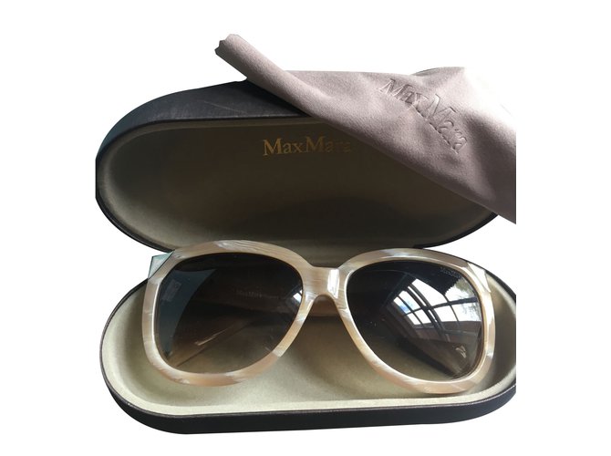 Max Mara Gafas de sol Beige Plástico  ref.38576