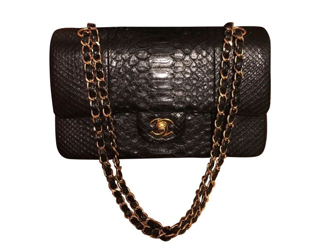 Chanel Medium double flap pyhton bag Black Python ref.38665 - Joli