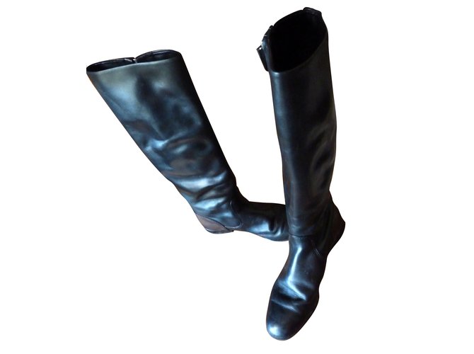 Chanel Boots Black Leather  ref.38710