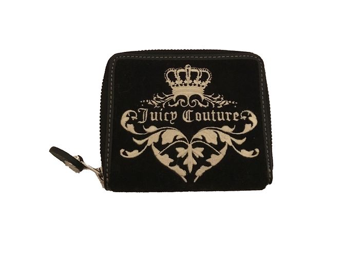 Billetera Juicy Couture de terciopelo negro
