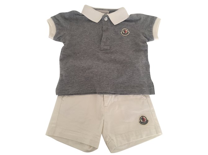 Moncler Outfit Grau Baumwolle  ref.39263