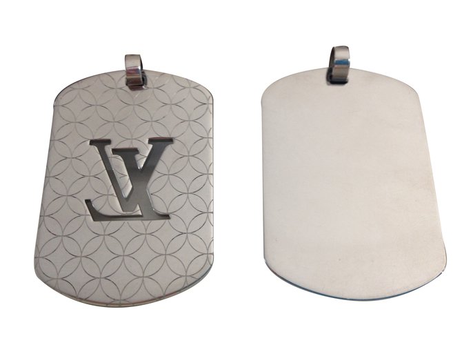 Louis Vuitton Platten Silber Stahl  ref.39417