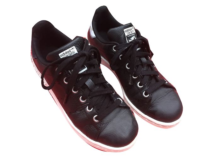 Zapatillas Adidas Stan Smith Rita Ora Negras de Cuero Negro