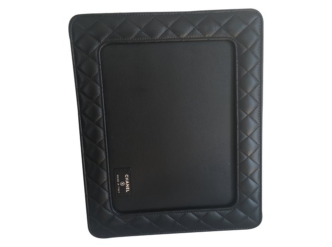Chanel Ipad Case Black Leather  ref.39777