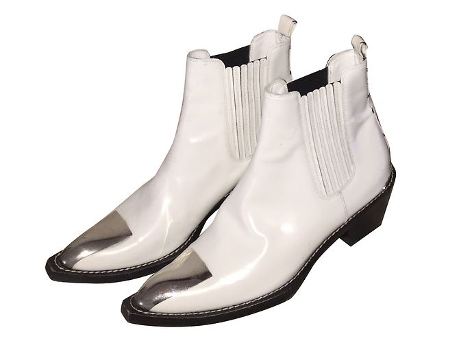 Louis Vuitton Cosplay Blanco
