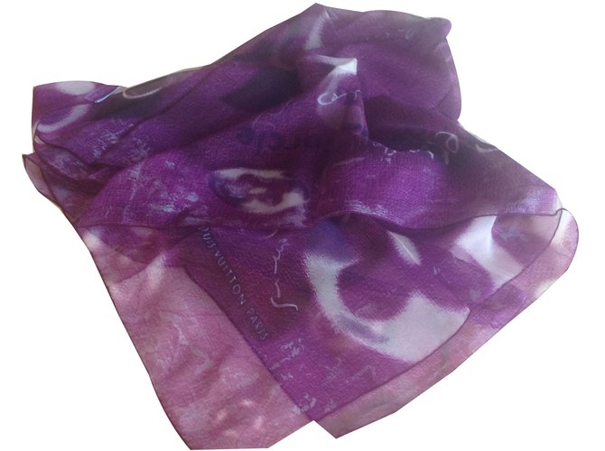 Louis Vuitton Silk scarf Purple  ref.40035