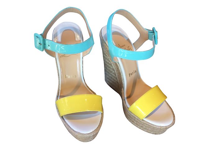 Sandali Christian Louboutin Beige