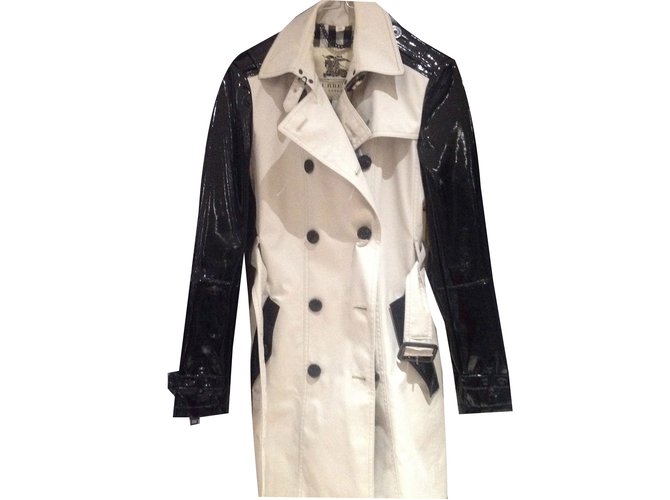 Burberry Trench coats Beige Cotton  ref.40428