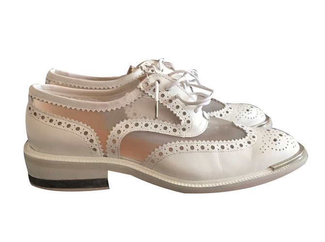 Barbara Bui Lace ups White Leather  ref.40507