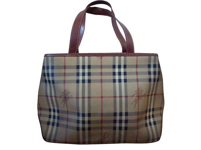 Burberry Nova Check Beige