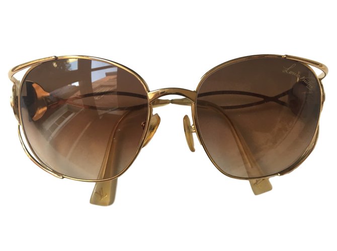 Louis Vuitton Óculos de sol Thelma Dourado Metal  ref.40838