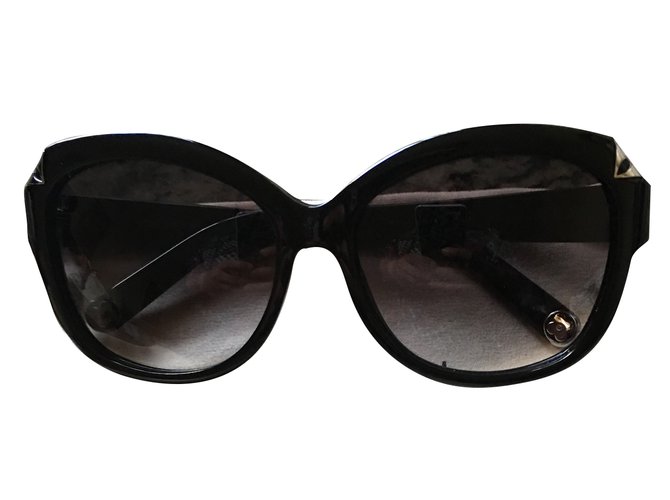 Louis Vuitton Gafas de sol Negro Plástico  ref.40857