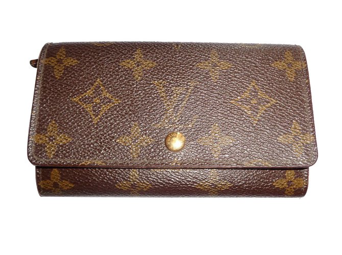 Sarah Louis Vuitton Purse, wallet, case Brown Leather  ref.41027