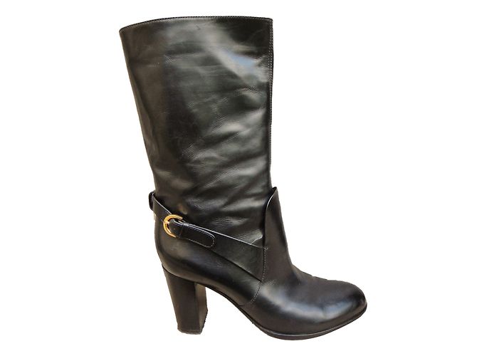 Botines Sergio Rossi de cuero negro con hebilla