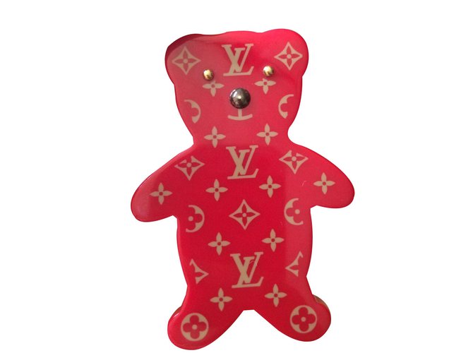 Louis Vuitton Brooch Red  ref.41388