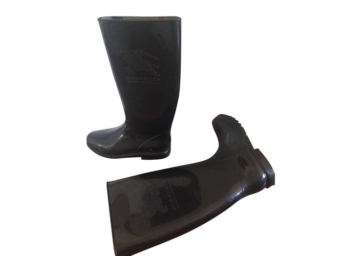 Konijn Assortiment merk Burberry Boots Black Rubber ref.41732 - Joli Closet