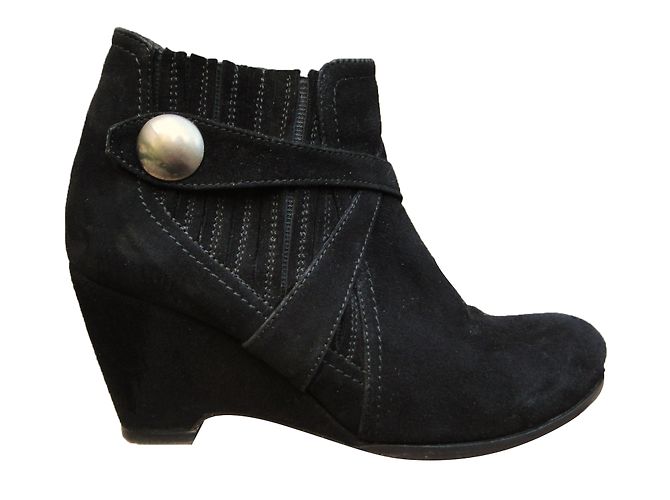 Autre Marque Gelati Stiefeletten aus schwarzem Velourskalbfell
