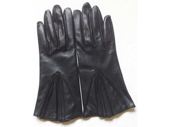 Hermès gants vintage Cuir d'agneau Noir  ref.41793
