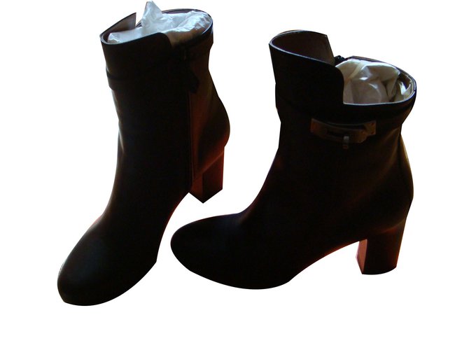Kelly Hermès Ankle Boots Black Leather  ref.41801