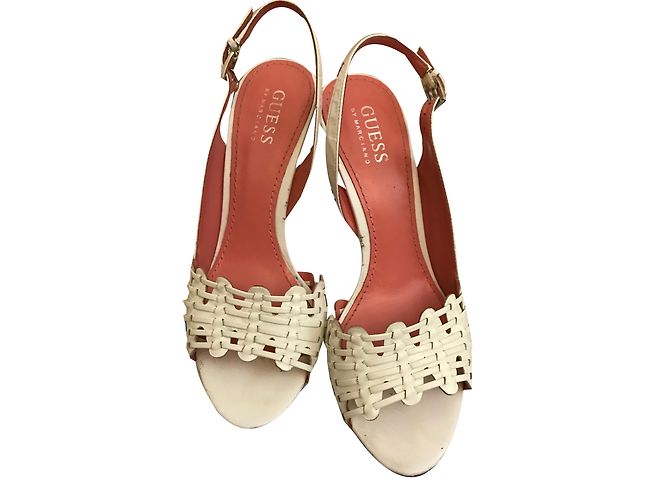 Sandali Guess Marciano in pelle bianca 36 Bianco