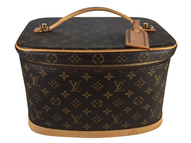 Louis Vuitton Bom caso de vaidade Marrom Couro Lona  ref.42280