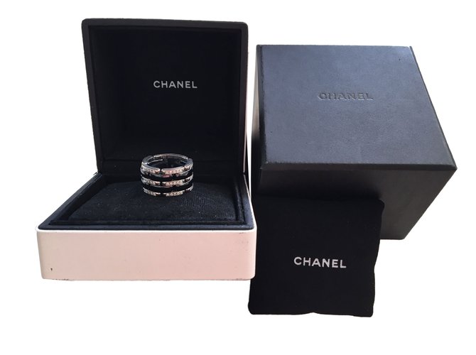 Chanel Anelli Nero Oro bianco  ref.42320