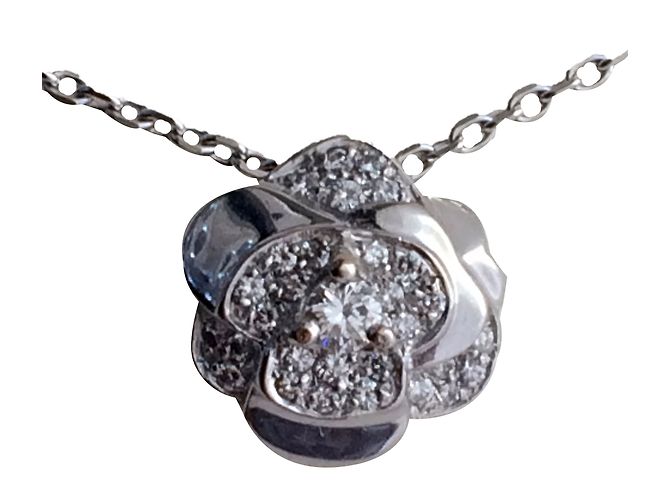 Chanel Pendant Camélia Metallic