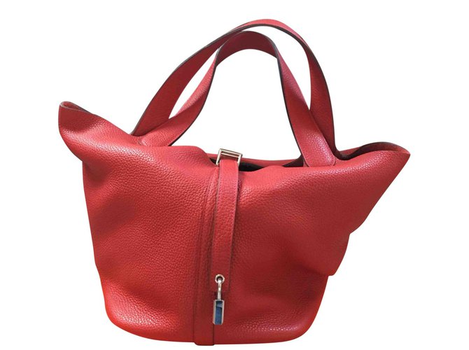 Hermes Picotin Bag in Two-Tone Red H and Red Casaque Clémence Taurillon  Leather For Sale at 1stDibs