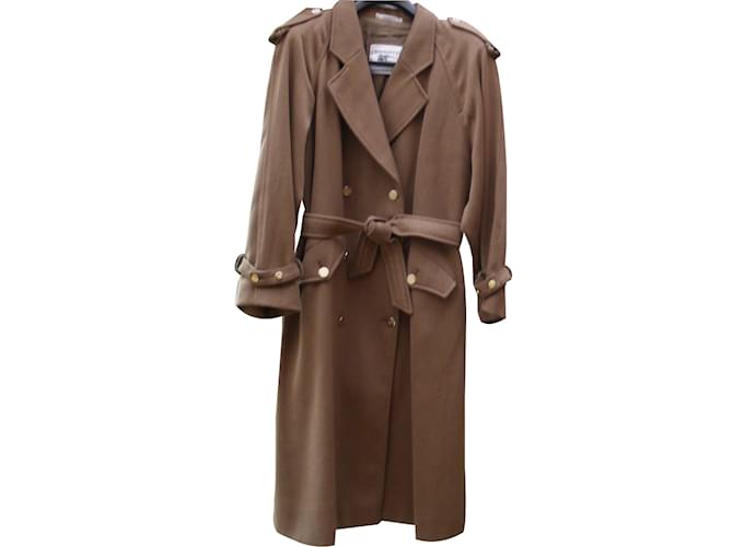 Burberry Coats, Outerwear Brown Wool  ref.43074