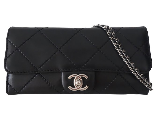 WALLET ON CHAIN CHANEL Black Leather  ref.43095