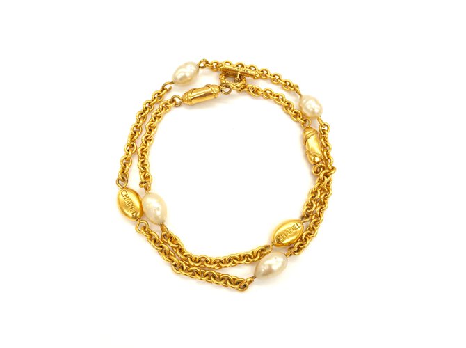 Chanel vintage collector necklace. Golden Metal  ref.43109