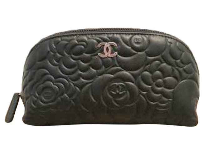 Chanel bolsa Negro Piel de cordero  ref.43110
