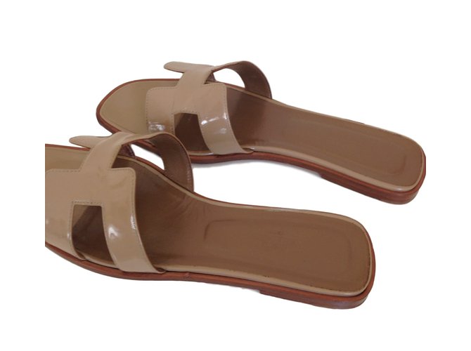 Hermès Oran Sand Patent leather  ref.43321
