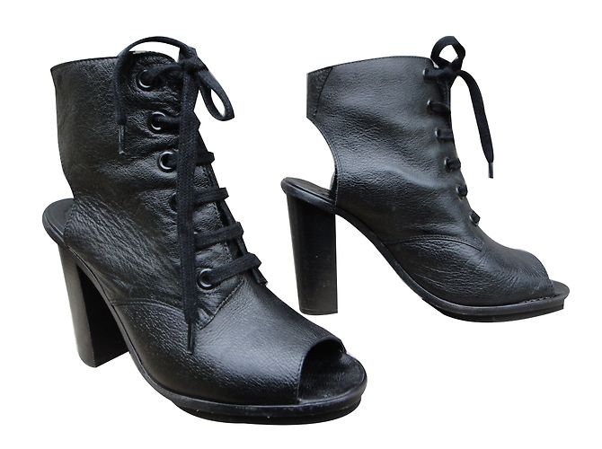 Botines Claudie Pierlot de piel negros