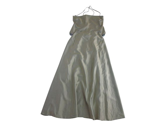 Chanel Top e Maxi Skirt Outfit Verde