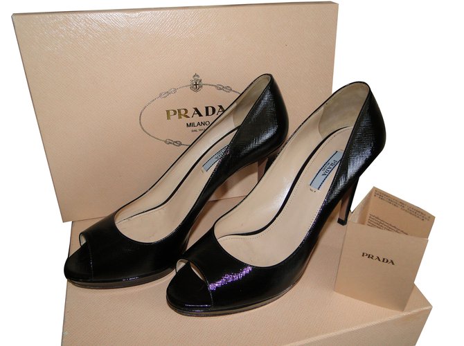 escarpins prada
