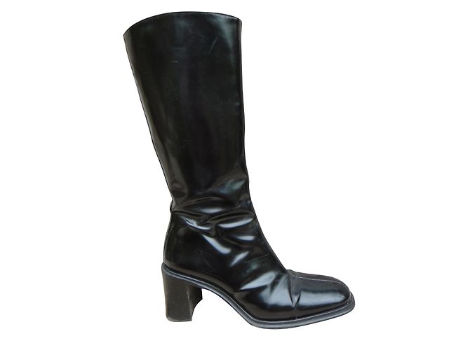 Botas Free Lance de piel barnizada negra Negro