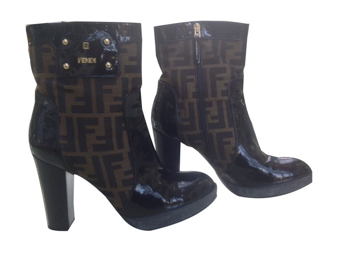 Fendi Ankle Boots Multiple colors Patent leather  ref.43563