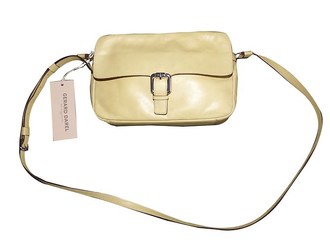Pochette Candle in pelle gialla Gerard Darel Giallo
