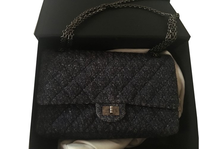 2.55 Chanel Handtaschen Marineblau Tweed  ref.43721