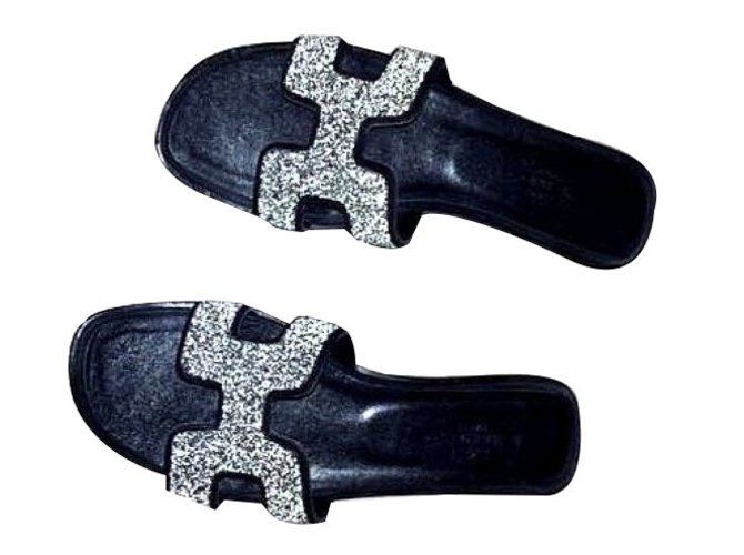 Hermès Oran Sandals Black Leather  ref.43971