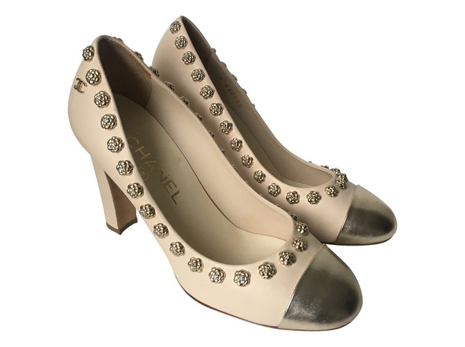 Chanel Pumps Beige Leather  ref.43993