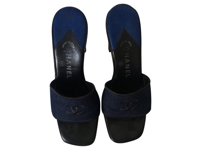 CHANEL Sandals Black Blue Denim ref.44051 - Joli Closet