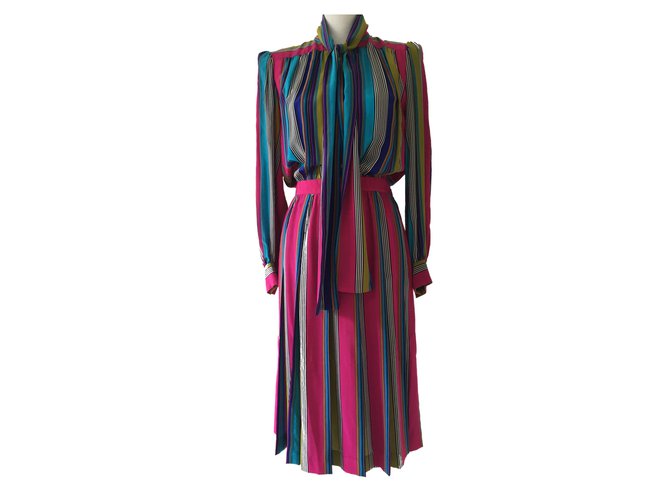YVES SAINT LAURENT  Dress Multiple colors Silk  ref.44052